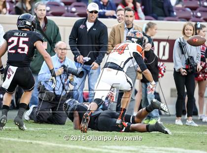 Thumbnail 2 in Rockwall vs. Lake Travis (UIL 6A Quarterfinal) photogallery.