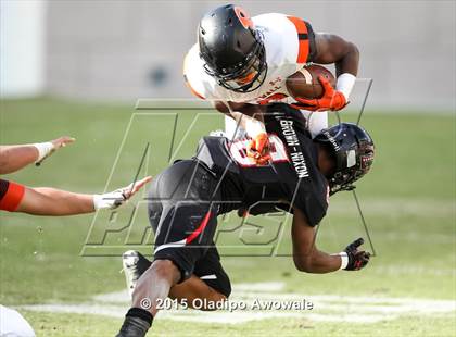 Thumbnail 2 in Rockwall vs. Lake Travis (UIL 6A Quarterfinal) photogallery.