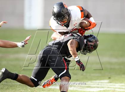 Thumbnail 1 in Rockwall vs. Lake Travis (UIL 6A Quarterfinal) photogallery.