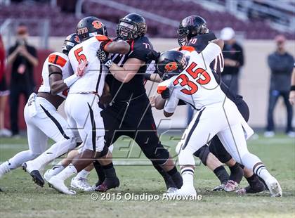 Thumbnail 2 in Rockwall vs. Lake Travis (UIL 6A Quarterfinal) photogallery.