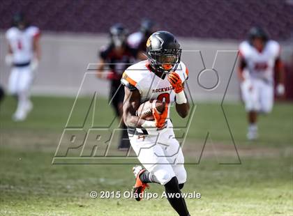 Thumbnail 1 in Rockwall vs. Lake Travis (UIL 6A Quarterfinal) photogallery.