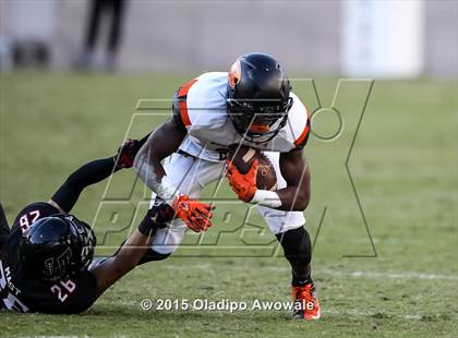 Thumbnail 1 in Rockwall vs. Lake Travis (UIL 6A Quarterfinal) photogallery.