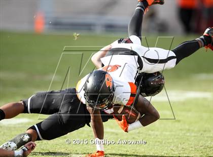 Thumbnail 2 in Rockwall vs. Lake Travis (UIL 6A Quarterfinal) photogallery.