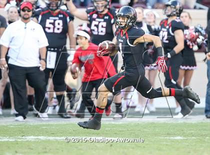Thumbnail 2 in Rockwall vs. Lake Travis (UIL 6A Quarterfinal) photogallery.
