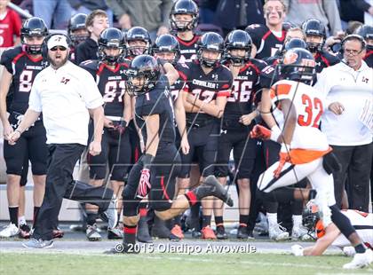 Thumbnail 2 in Rockwall vs. Lake Travis (UIL 6A Quarterfinal) photogallery.