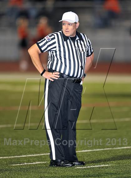 Thumbnail 3 in Nocona @ Ponder photogallery.
