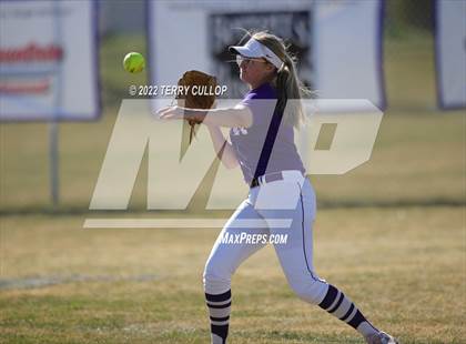Thumbnail 1 in Mountain Ridge @ Riverton photogallery.