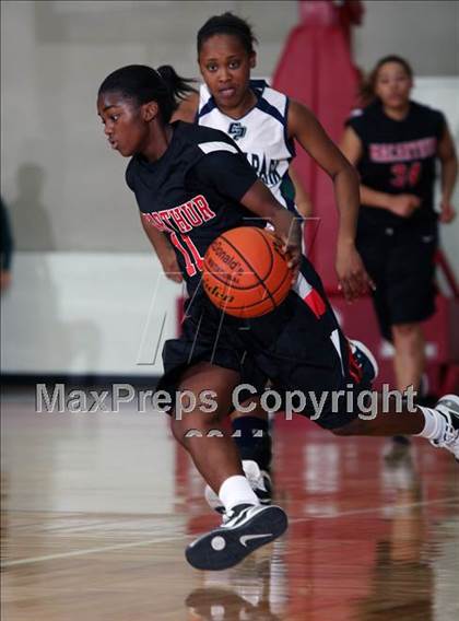 Thumbnail 1 in College Park vs MacArthur (McDonald's Texas Invitational) photogallery.