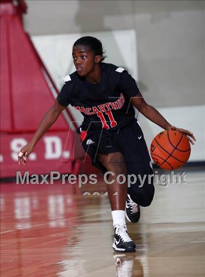 Thumbnail 3 in College Park vs MacArthur (McDonald's Texas Invitational) photogallery.