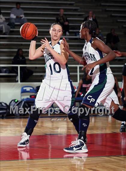 Thumbnail 3 in College Park vs MacArthur (McDonald's Texas Invitational) photogallery.