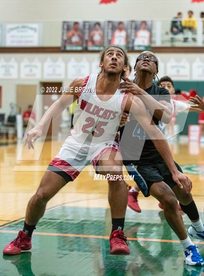 Thumbnail 2 in Hamilton Southeastern @ Lawrence North photogallery.