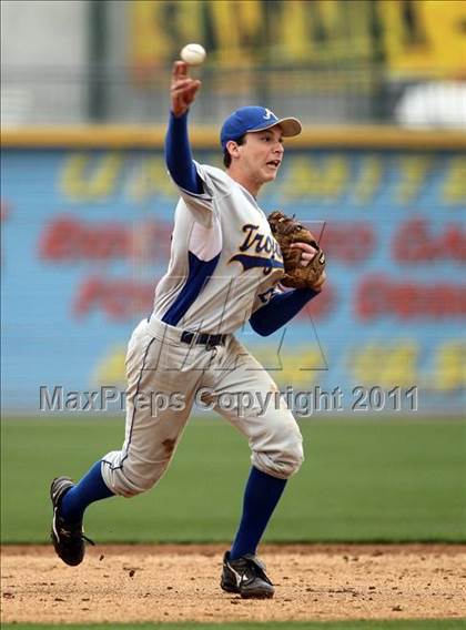 Thumbnail 2 in McNeil vs. Anderson (Rock Hardball Classic) photogallery.