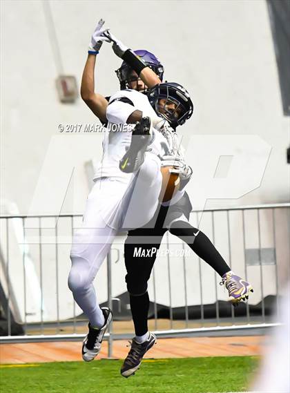 Thumbnail 2 in Willow Canyon vs. Lake Havasu (Kick-Off Classic) photogallery.
