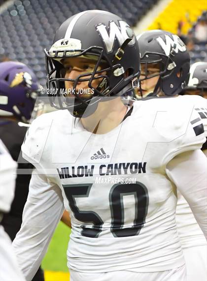 Thumbnail 1 in Willow Canyon vs. Lake Havasu (Kick-Off Classic) photogallery.