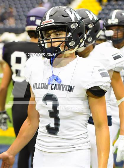 Thumbnail 1 in Willow Canyon vs. Lake Havasu (Kick-Off Classic) photogallery.