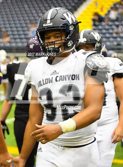 Thumbnail 1 in Willow Canyon vs. Lake Havasu (Kick-Off Classic) photogallery.
