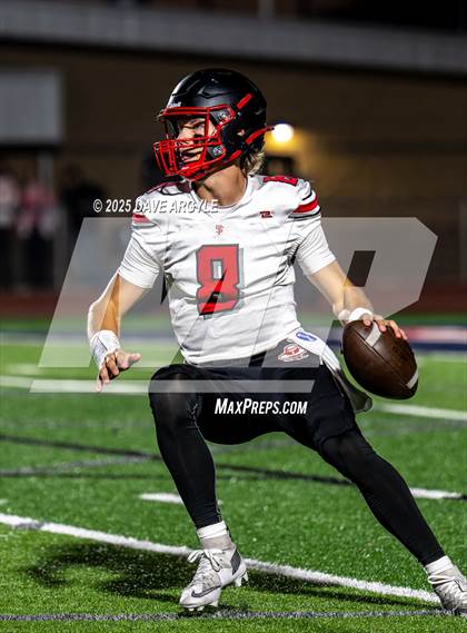 Thumbnail 3 in Springville vs. Spanish Fork (UHSAA 5A Second Round) photogallery.