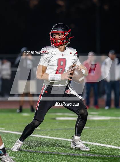 Thumbnail 3 in Springville vs. Spanish Fork (UHSAA 5A Second Round) photogallery.