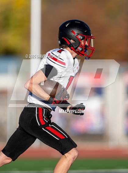 Thumbnail 2 in Springville vs. Spanish Fork (UHSAA 5A Second Round) photogallery.