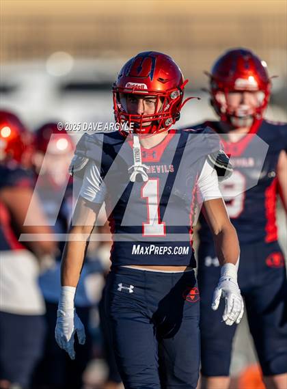 Thumbnail 3 in Springville vs. Spanish Fork (UHSAA 5A Second Round) photogallery.