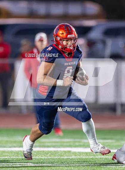 Thumbnail 2 in Springville vs. Spanish Fork (UHSAA 5A Second Round) photogallery.