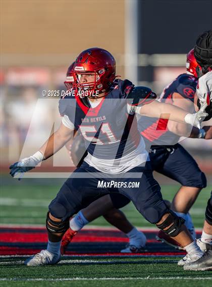 Thumbnail 3 in Springville vs. Spanish Fork (UHSAA 5A Second Round) photogallery.