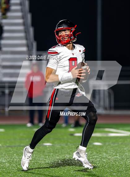 Thumbnail 1 in Springville vs. Spanish Fork (UHSAA 5A Second Round) photogallery.