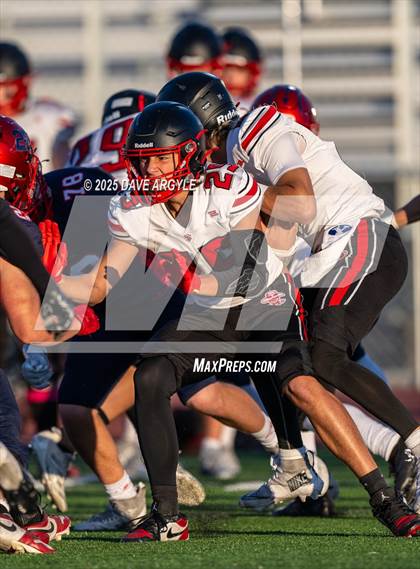Thumbnail 1 in Springville vs. Spanish Fork (UHSAA 5A Second Round) photogallery.