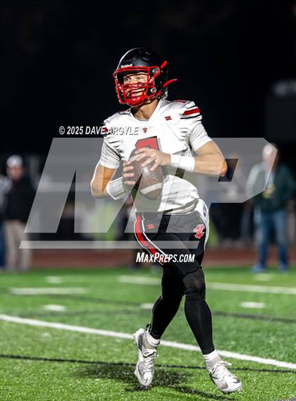 Thumbnail 2 in Springville vs. Spanish Fork (UHSAA 5A Second Round) photogallery.