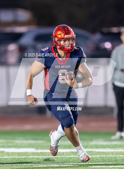 Thumbnail 3 in Springville vs. Spanish Fork (UHSAA 5A Second Round) photogallery.