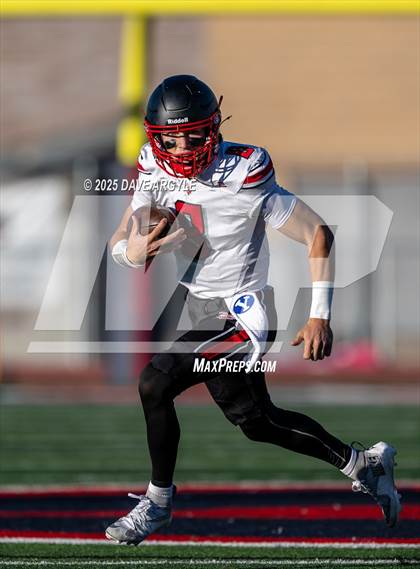 Thumbnail 2 in Springville vs. Spanish Fork (UHSAA 5A Second Round) photogallery.