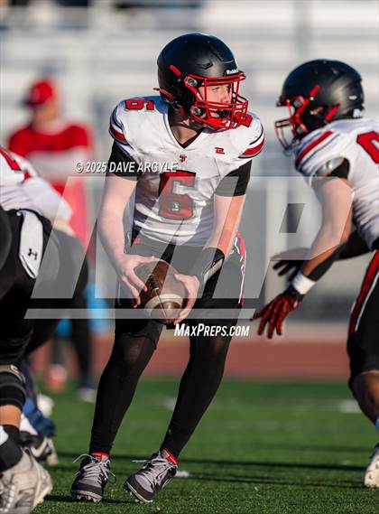 Thumbnail 3 in Springville vs. Spanish Fork (UHSAA 5A Second Round) photogallery.