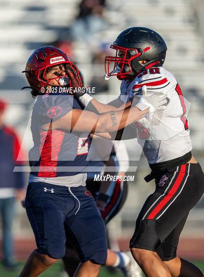 Thumbnail 2 in Springville vs. Spanish Fork (UHSAA 5A Second Round) photogallery.