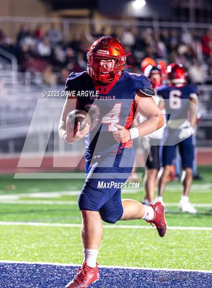 Thumbnail 1 in Springville vs. Spanish Fork (UHSAA 5A Second Round) photogallery.