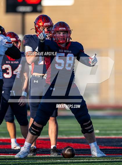 Thumbnail 3 in Springville vs. Spanish Fork (UHSAA 5A Second Round) photogallery.