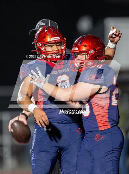 Thumbnail 3 in Springville vs. Spanish Fork (UHSAA 5A Second Round) photogallery.