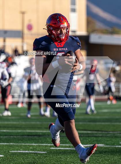 Thumbnail 1 in Springville vs. Spanish Fork (UHSAA 5A Second Round) photogallery.