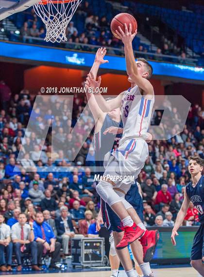 Thumbnail 1 in Avon vs. Waterford (CIAC D3 Final) photogallery.