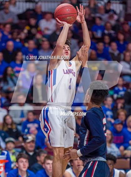 Thumbnail 3 in Avon vs. Waterford (CIAC D3 Final) photogallery.
