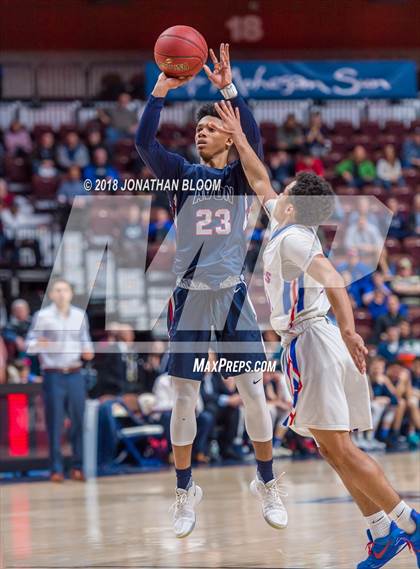 Thumbnail 3 in Avon vs. Waterford (CIAC D3 Final) photogallery.