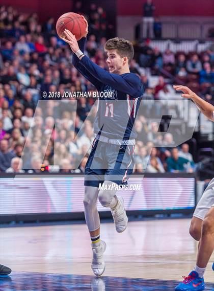Thumbnail 1 in Avon vs. Waterford (CIAC D3 Final) photogallery.
