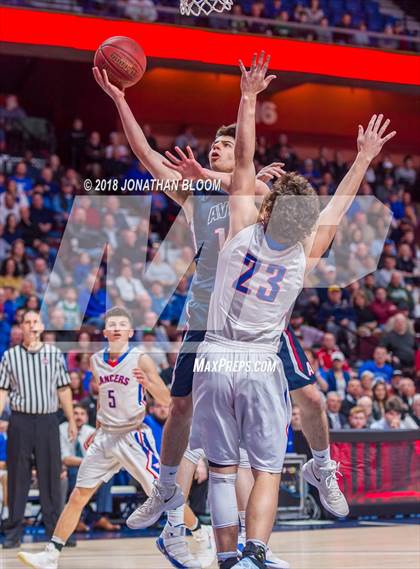 Thumbnail 3 in Avon vs. Waterford (CIAC D3 Final) photogallery.