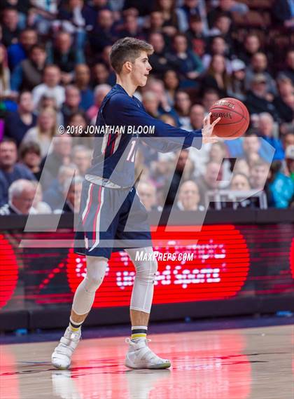 Thumbnail 2 in Avon vs. Waterford (CIAC D3 Final) photogallery.