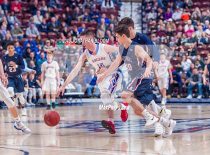 Thumbnail 2 in Avon vs. Waterford (CIAC D3 Final) photogallery.