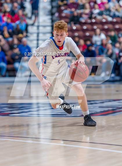 Thumbnail 1 in Avon vs. Waterford (CIAC D3 Final) photogallery.
