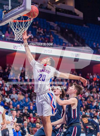 Thumbnail 3 in Avon vs. Waterford (CIAC D3 Final) photogallery.