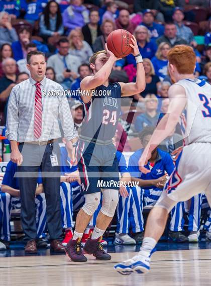 Thumbnail 2 in Avon vs. Waterford (CIAC D3 Final) photogallery.