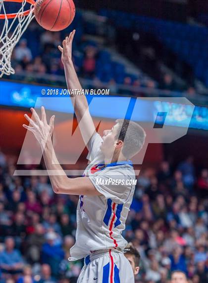 Thumbnail 2 in Avon vs. Waterford (CIAC D3 Final) photogallery.