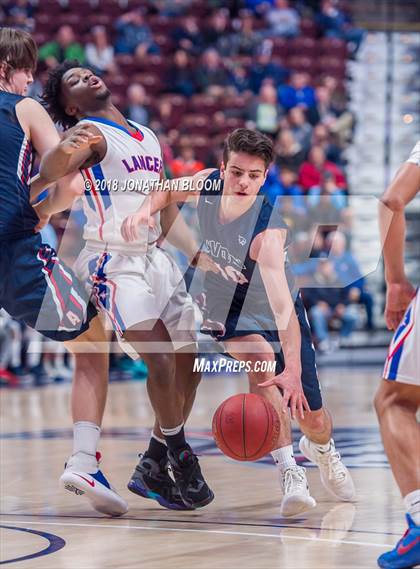 Thumbnail 2 in Avon vs. Waterford (CIAC D3 Final) photogallery.