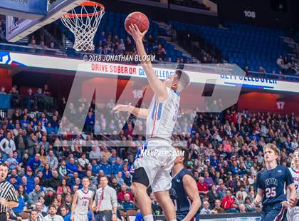 Thumbnail 3 in Avon vs. Waterford (CIAC D3 Final) photogallery.